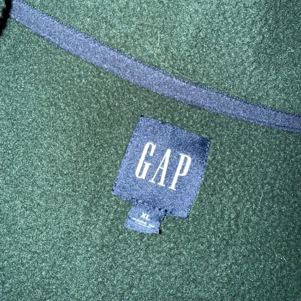 2000s y2k patagonia style gap fleece zip up jacket
